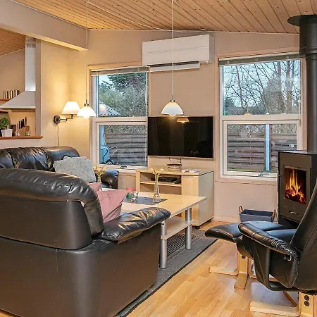 Four-bedroom Holiday In Vaeggerlose 4 Bøtø By