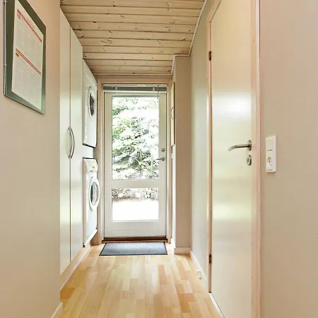 펜션 Four-bedroom Holiday In Vaeggerlose 4