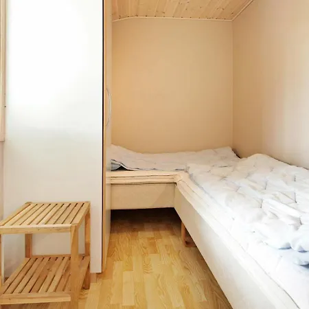 Four-bedroom Holiday In Vaeggerlose 4 펜션 Bøtø By